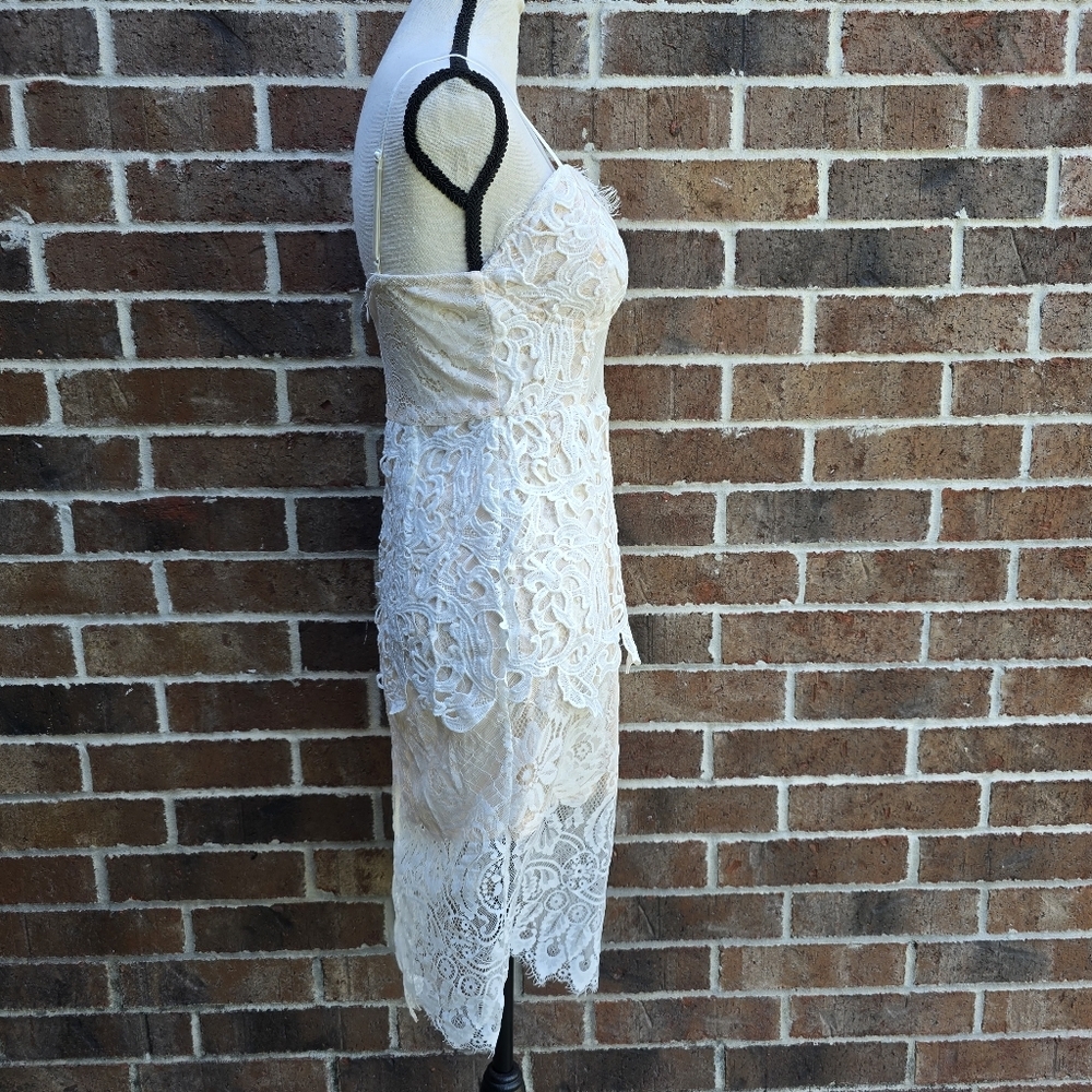 Fashion Nova White Crochet Lace Bodycon Mini Dress NWT Women’s Size S - Picture 7 of 9